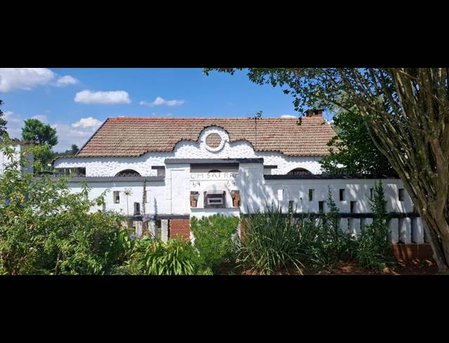 5 BEDROOM HOUSE FOR SALE IN MANOR